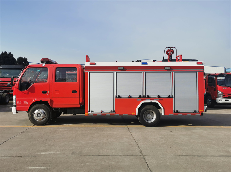 600P慶鈴水罐消防車(chē)（2噸）圖片